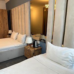 Dreibettzimmer